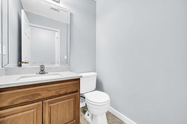 609 E Edney Avenue, Crestview, FL 32536