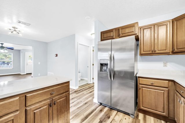 609 E Edney Avenue, Crestview, FL 32536