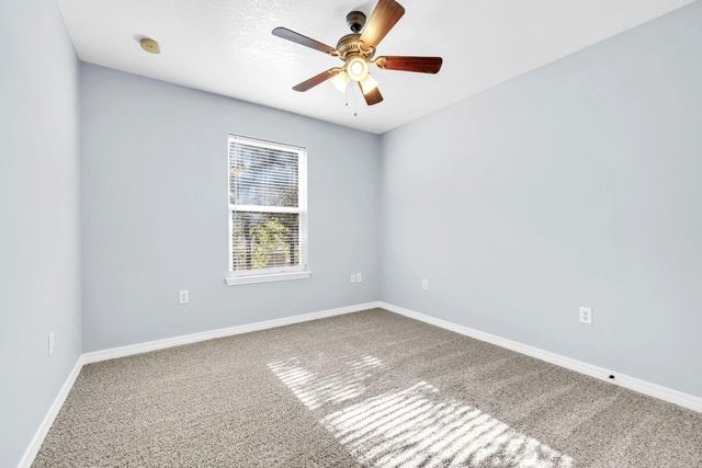 609 E Edney Avenue, Crestview, FL 32536