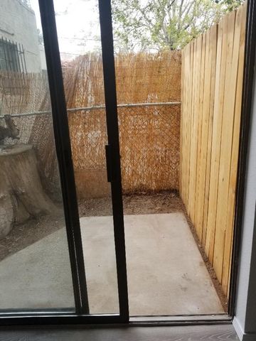 303 Vassar Drive SE Apt 2, Albuquerque, NM 87106