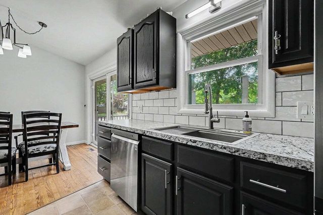 15131 Deremo Street, Grand Haven, MI 49417