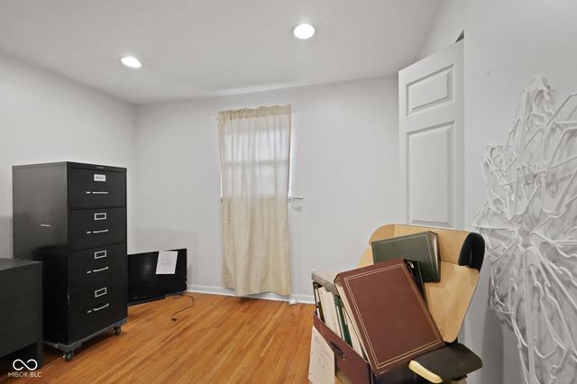 9 Kiefer Court, Beech Grove, IN 46107