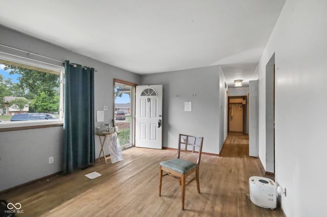 9 Kiefer Court, Beech Grove, IN 46107