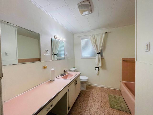 218 Telegraph, Napoleonville, LA 70390