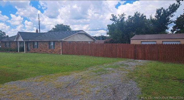 1903 N 11th Street, Mcalester, OK 74501