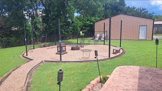 1903 N 11th Street, Mcalester, OK 74501
