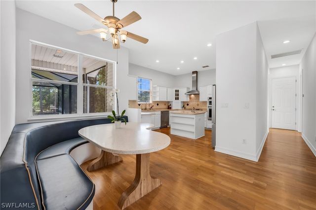 5790 Standing Oaks LN, Naples, FL 34119