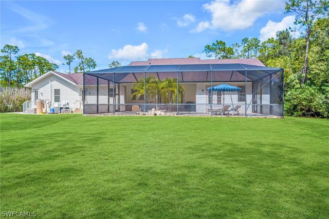 5790 Standing Oaks LN, Naples, FL 34119