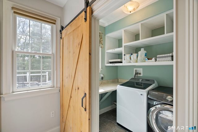 1197 Neipsic Road, Glastonbury, CT 06033