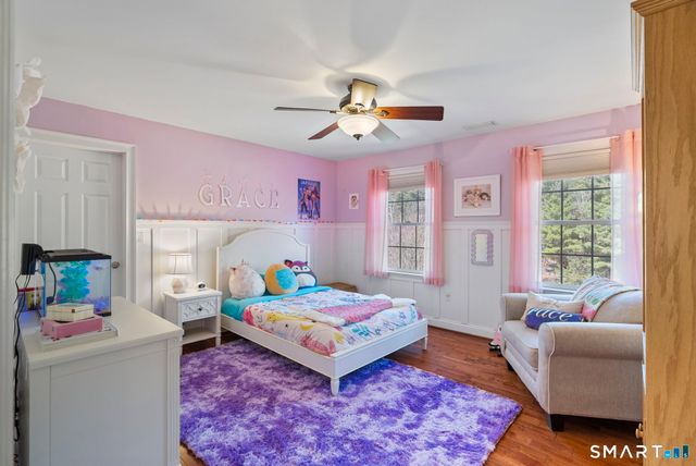 1197 Neipsic Road, Glastonbury, CT 06033