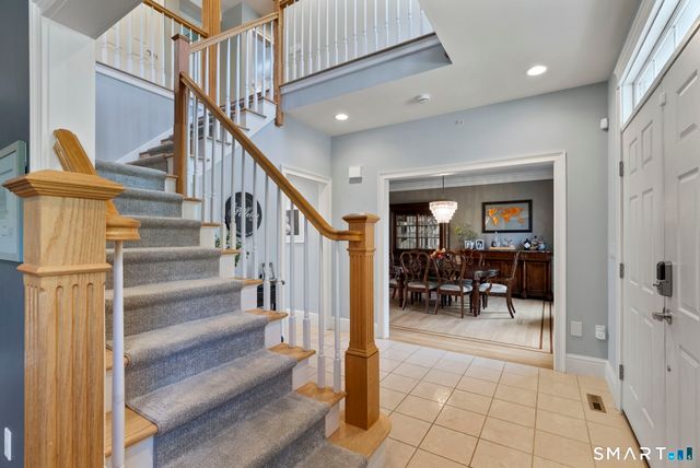 1197 Neipsic Road, Glastonbury, CT 06033