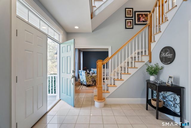 1197 Neipsic Road, Glastonbury, CT 06033