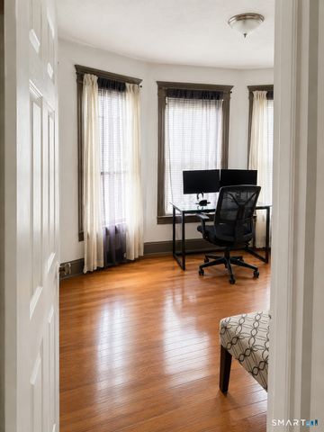 458 First Avenue, West Haven, CT 06516