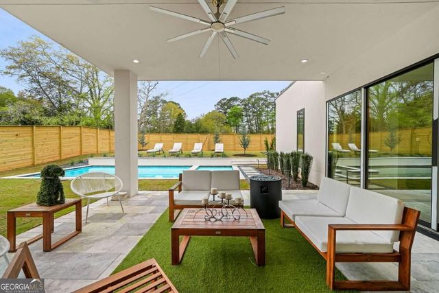 1260 Kingsley Circle NE, Atlanta, GA 30324