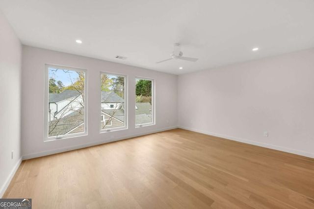 1260 Kingsley Circle NE, Atlanta, GA 30324