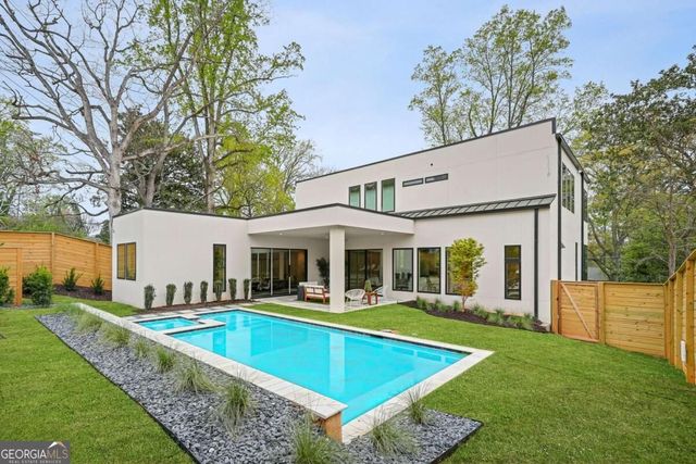 1260 Kingsley Circle NE, Atlanta, GA 30324