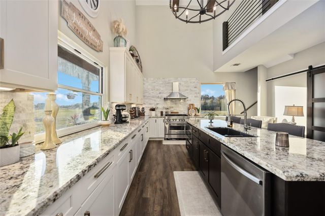 330 Ridge Road, Manvel, TX 77578