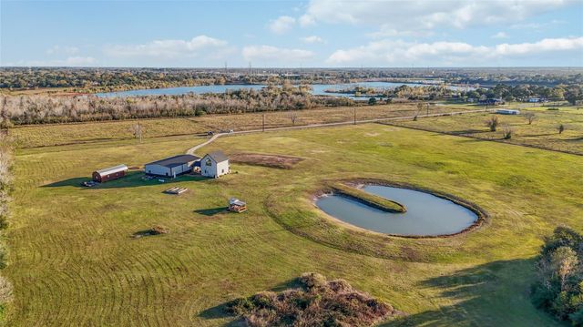 330 Ridge Road, Manvel, TX 77578