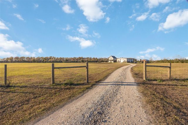 330 Ridge Road, Manvel, TX 77578