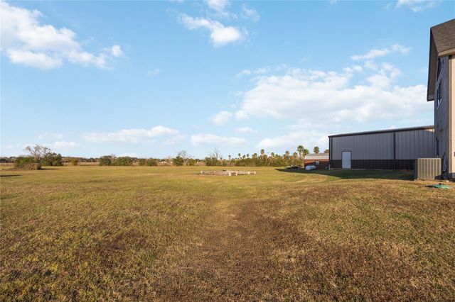 330 Ridge Road, Manvel, TX 77578