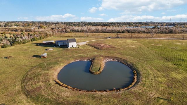 330 Ridge Road, Manvel, TX 77578