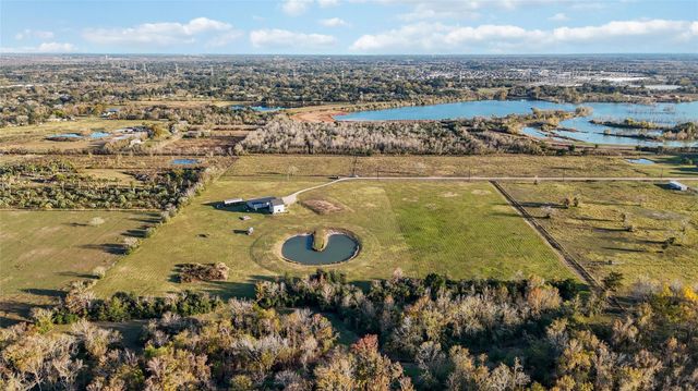 330 Ridge Road, Manvel, TX 77578