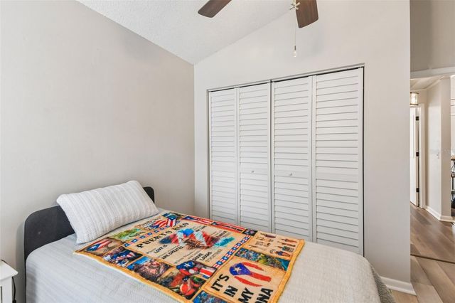 8709 BUSCH OAKS STREET, Tampa, FL 33617