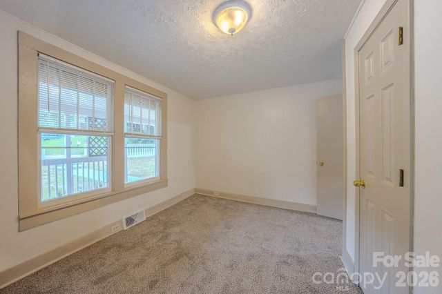 298 State Street, Asheville, NC 28806