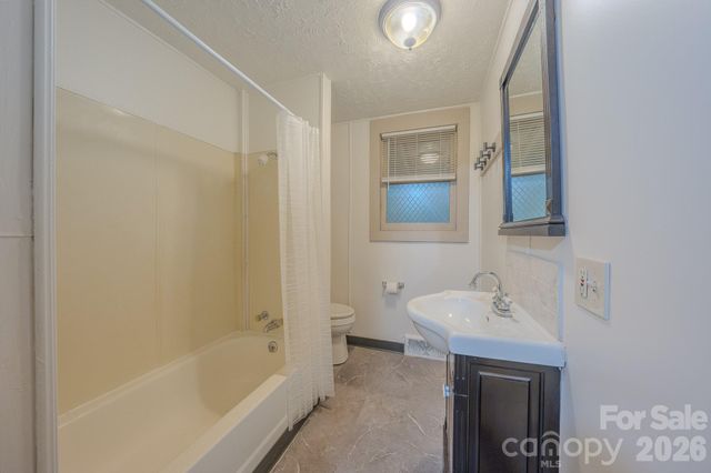 298 State Street, Asheville, NC 28806