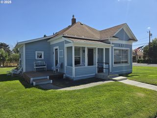 377 W LOCUST Ave, Hermiston, OR 97838