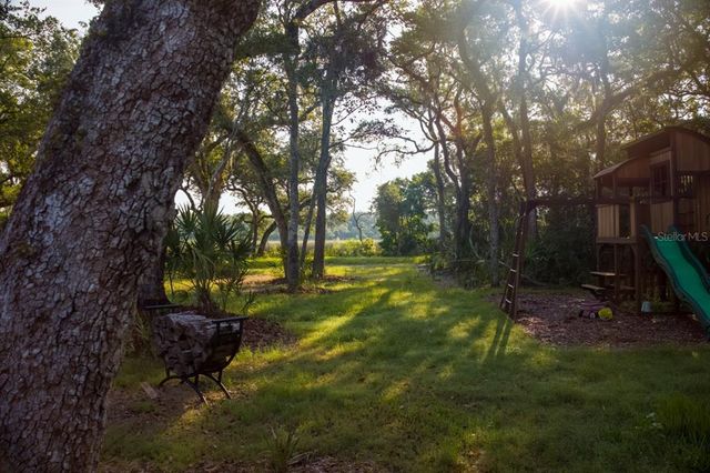 10 LEXINGTON COURT, Flagler Beach, FL 32136
