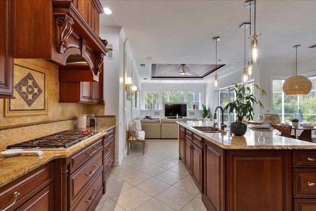 9814 EMERALD LINKS DRIVE, Tampa, FL 33626