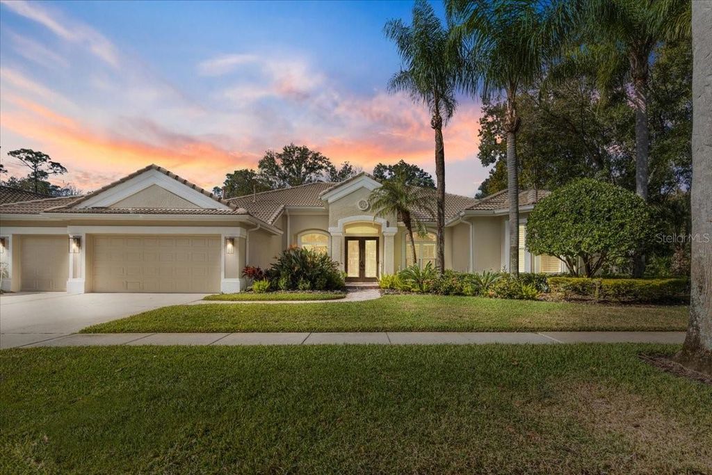 Image 2 of property listing at 9814 EMERALD LINKS DRIVE, Tampa, FL 33626