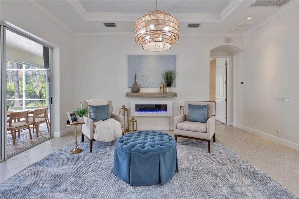 Image 14 of property listing at 9814 EMERALD LINKS DRIVE, Tampa, FL 33626