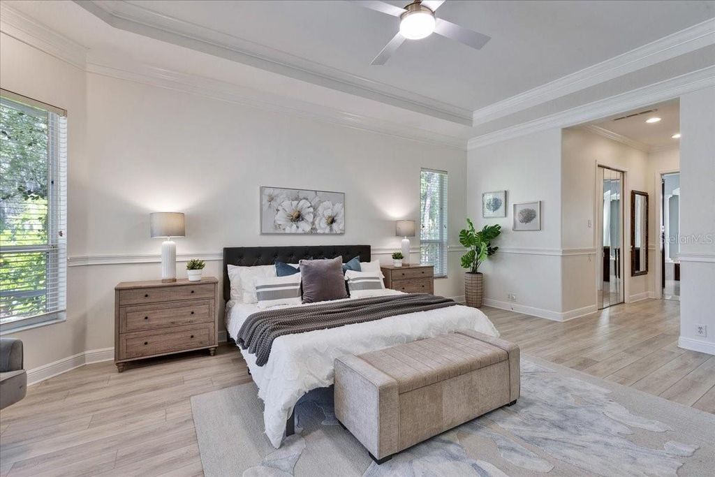 Image 21 of property listing at 9814 EMERALD LINKS DRIVE, Tampa, FL 33626