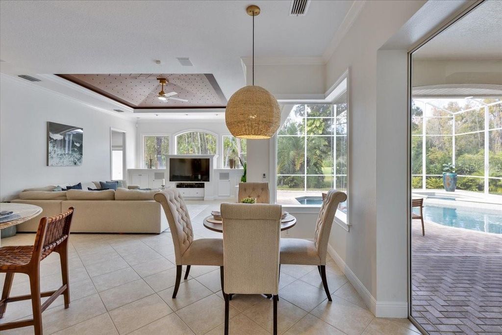 Image 44 of property listing at 9814 EMERALD LINKS DRIVE, Tampa, FL 33626