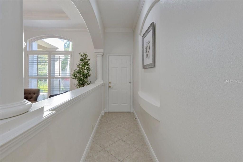 Image 46 of property listing at 9814 EMERALD LINKS DRIVE, Tampa, FL 33626