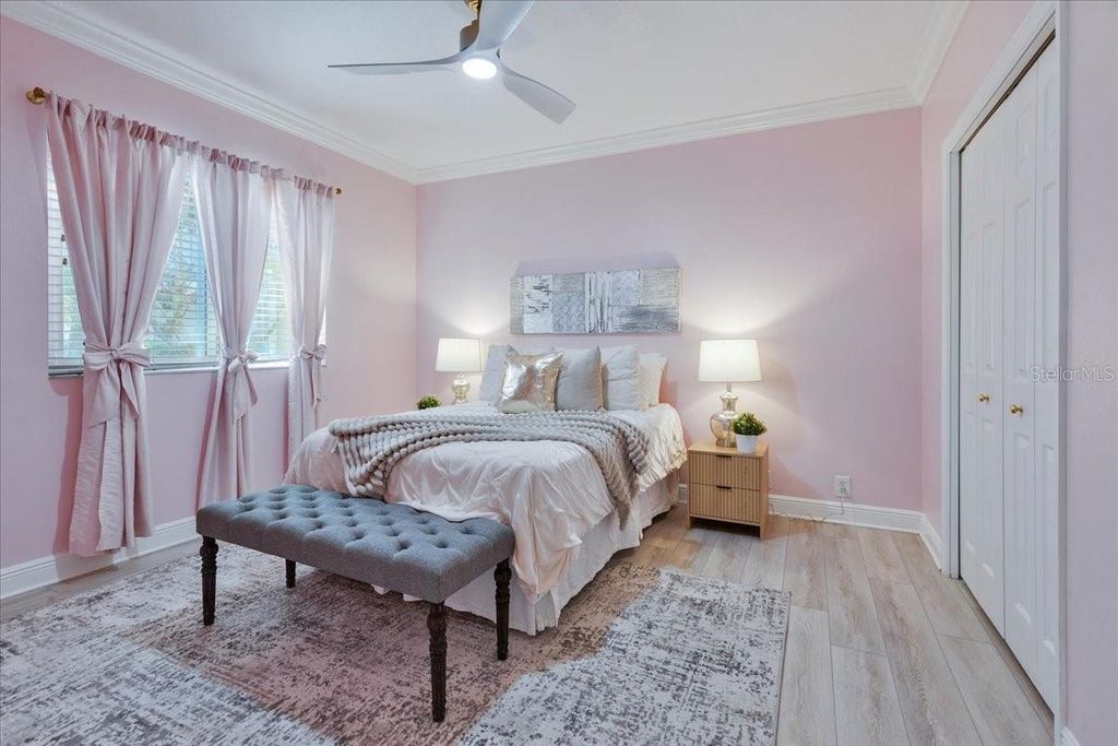 Image 50 of property listing at 9814 EMERALD LINKS DRIVE, Tampa, FL 33626