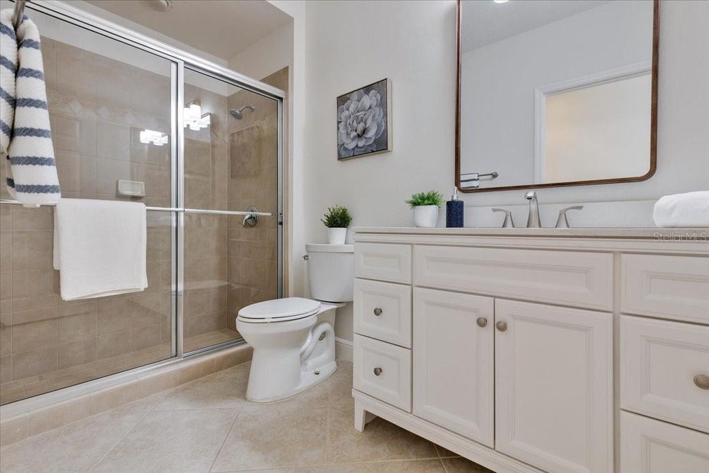 Image 60 of property listing at 9814 EMERALD LINKS DRIVE, Tampa, FL 33626