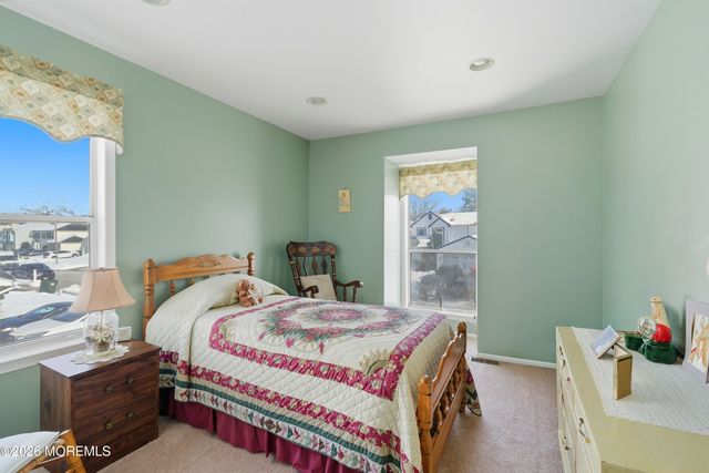 13 Heritage Drive, Howell, NJ 07731