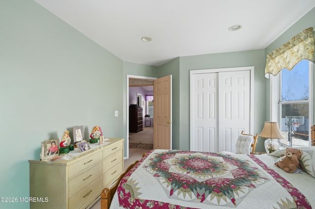 13 Heritage Drive, Howell, NJ 07731