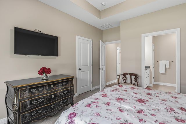 9807 Oak Trail Road, Fort Wayne, IN 46825