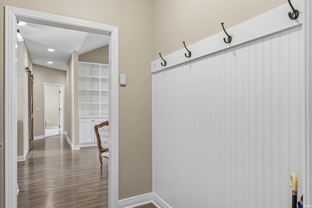 9807 Oak Trail Road, Fort Wayne, IN 46825
