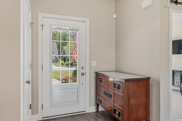 9807 Oak Trail Road, Fort Wayne, IN 46825