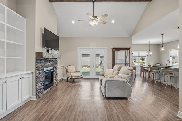 9807 Oak Trail Road, Fort Wayne, IN 46825