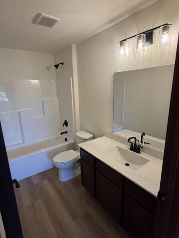 754 Pleasant Park COURT, Johnson Creek, WI 53038