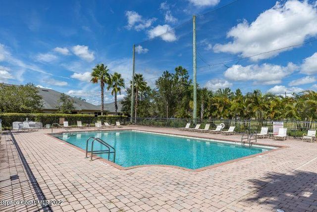 728 Remington Green Drive SE, Palm Bay, FL 32909