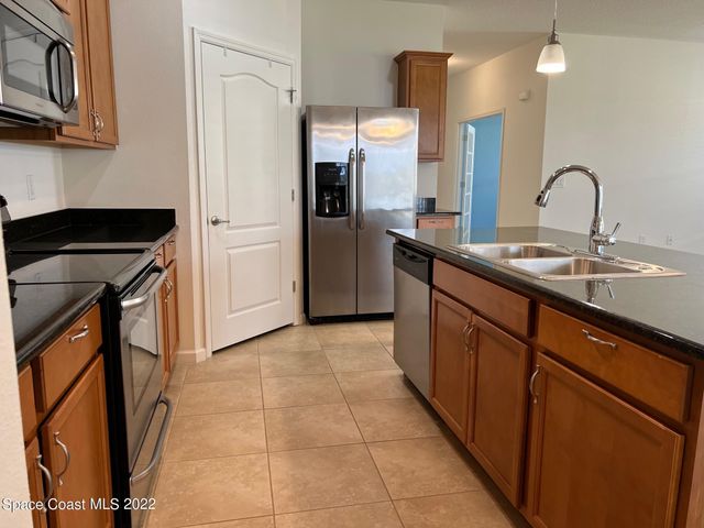 728 Remington Green Drive SE, Palm Bay, FL 32909
