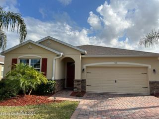 728 Remington Green Drive SE, Palm Bay, FL 32909
