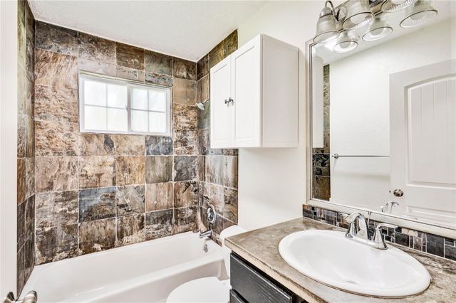 308 S Blue Ridge PKWY, Cedar Park, TX 78613